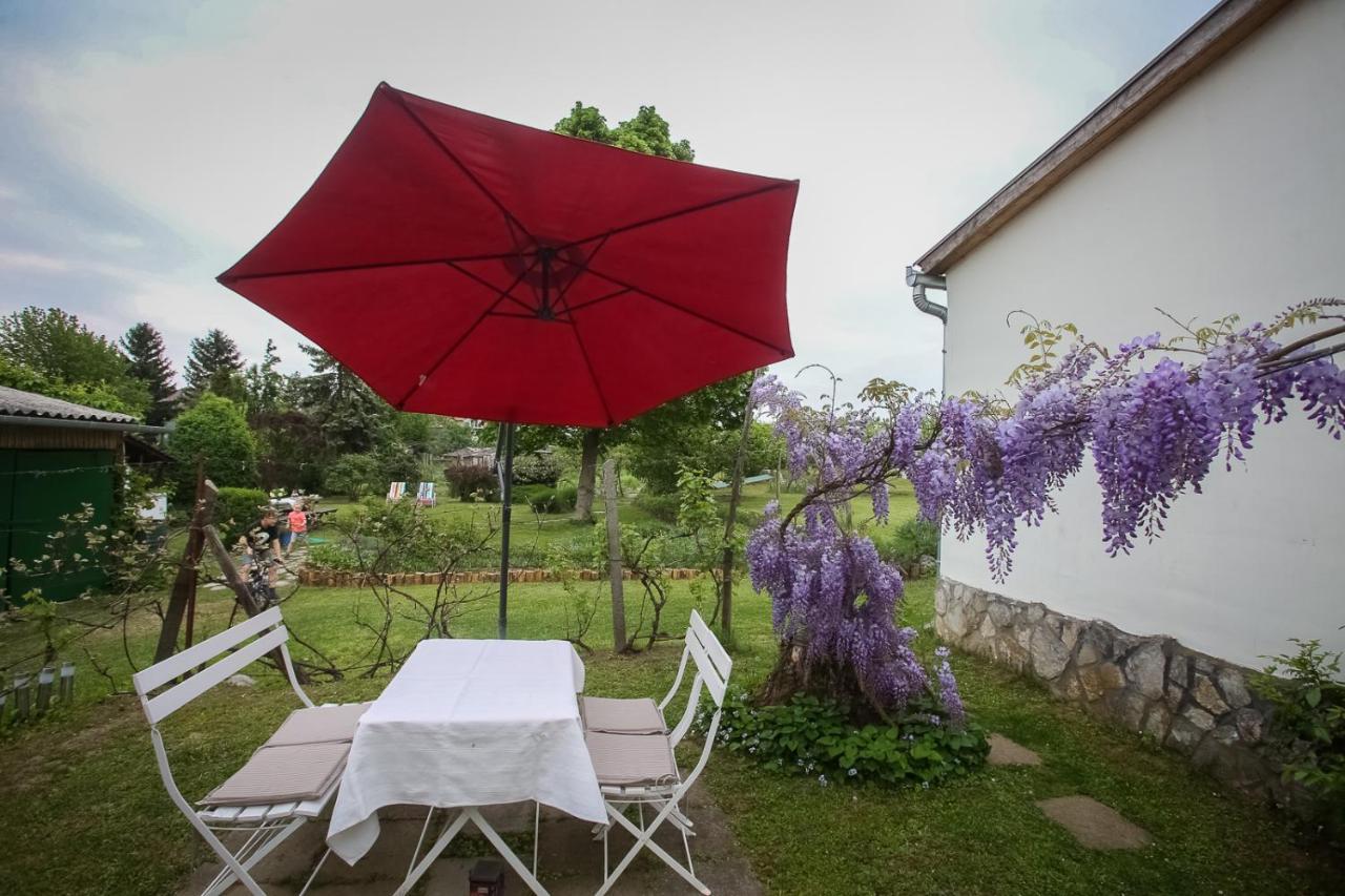 Hellenyi Apartmanok Harkany Luaran gambar